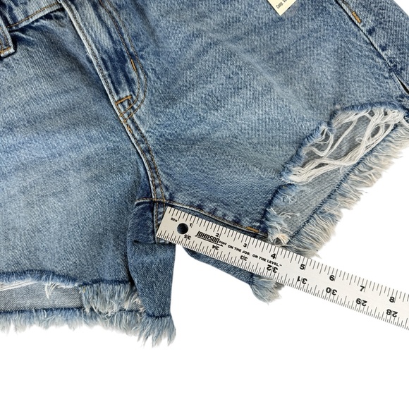 Aeropostale Denim Jean Cutoff 4” Shorts, size 0 - Picture 7 of 9